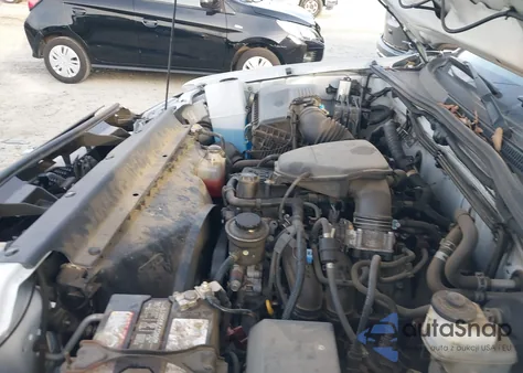 2013 Toyota Tacoma z USA, uszkodzony, nr VIN 5TFNX4CN5DX028065